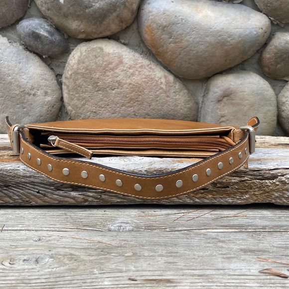 Rare Rivot Butterfly Imitation Leather Shoulder Bag - Picture 3 of 5